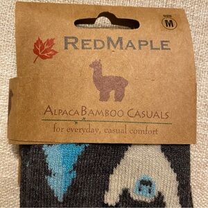 NWT-Alpaca Bamboo Yeti Socks